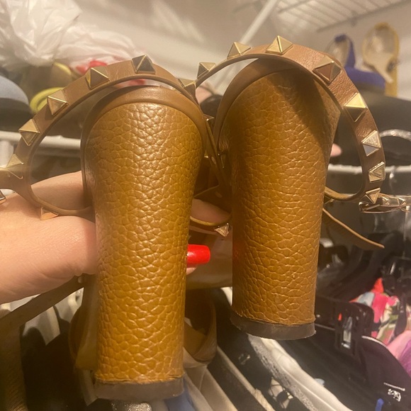 Shoes - Picture 7 of 7